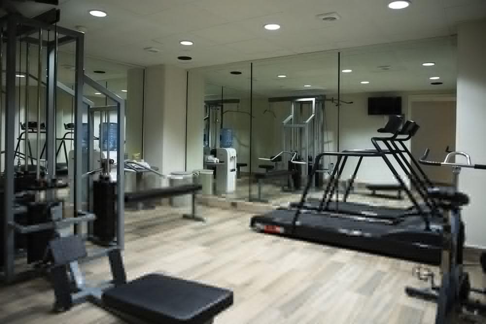 La Joya Pachuca Hotel Buitenkant foto A gym in a hotel